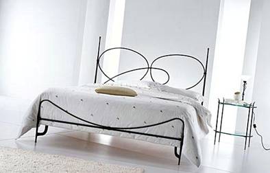 Maker, Wrought, iron ,four, poster, bed, miami, californie, Los angeles, shop, store,