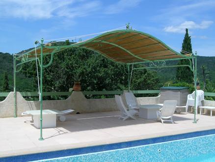 pergola en fer forgé - tonnelle en fer forgé - gloriette en fer forgé - abris jardin en fer forgé