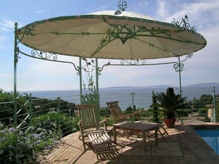 pergola en fer forgé - tonnelle en fer forgé - gloriette en fer forgé - abris jardin en fer forgé