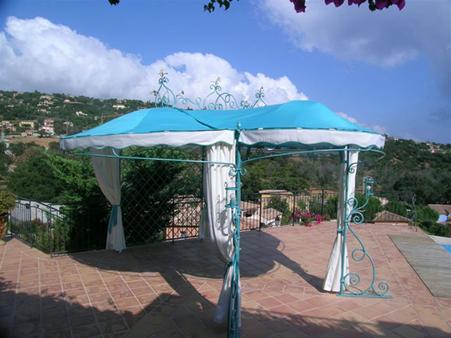 pergola en fer forgé - tonnelle en fer forgé - gloriette en fer forgé - abris jardin en fer forgé