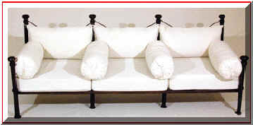 canapé en fer forgé – canapé de jardin – banc en fer forgé – banquette en fer forgé – siège de jardin en fer forgé – salon de jardin – salon en fer forgé