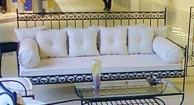 canapé en fer forgé – canapé de jardin – banc en fer forgé – banquette en fer forgé – siège de jardin en fer forgé – salon de jardin – salon en fer forgé