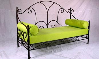 canapé en fer forgé – canapé de jardin – banc en fer forgé – banquette en fer forgé – siège de jardin en fer forgé – salon de jardin – salon en fer forgé